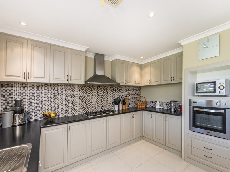 1 Fairbairn Road, Serpentine WA 6125