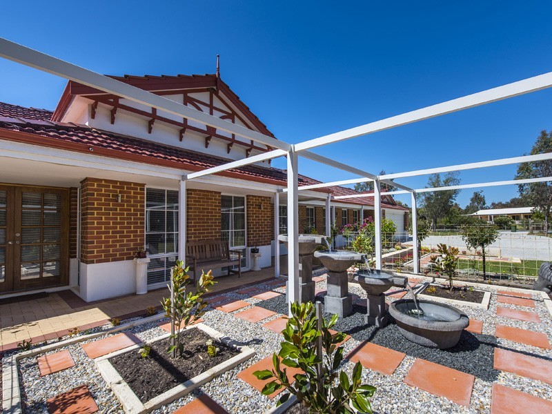 1 Fairbairn Road, Serpentine WA 6125