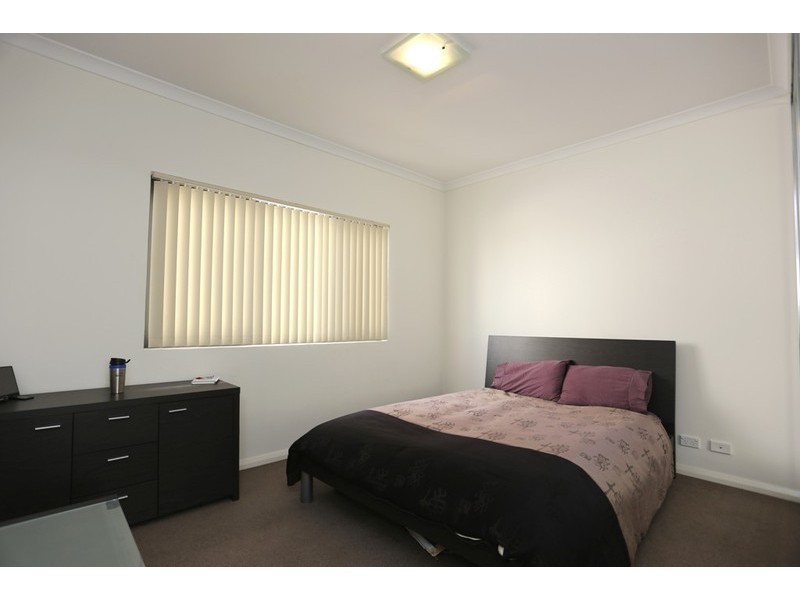 14/19 Junction Blvd, Cockburn Central WA 6164