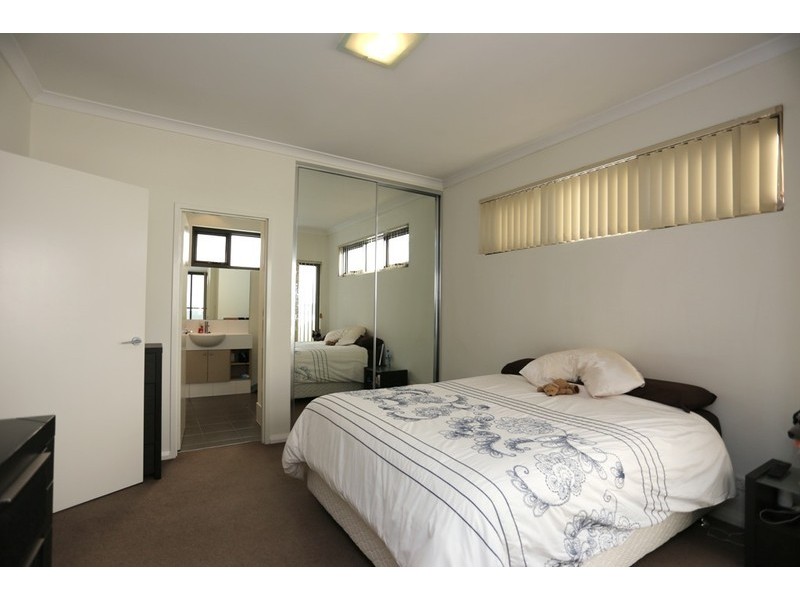 14/19 Junction Blvd, Cockburn Central WA 6164