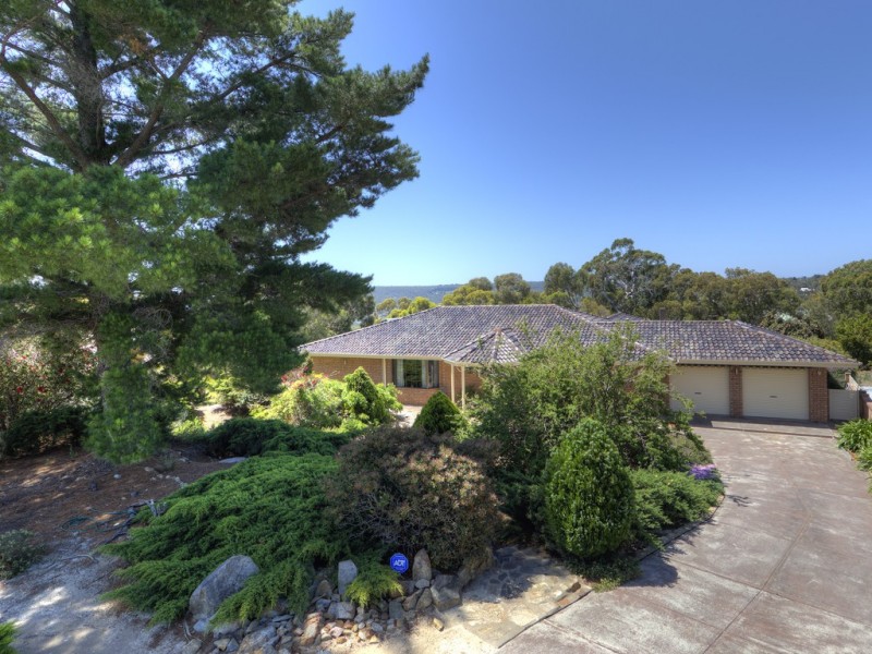 5 Vista Grove, Mount Nasura WA 6112