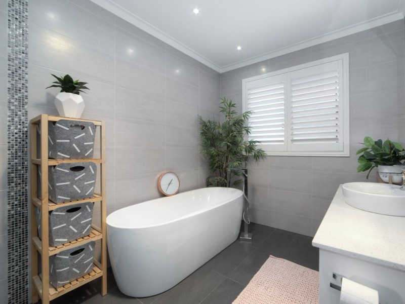 5 Vista Grove, Mount Nasura WA 6112