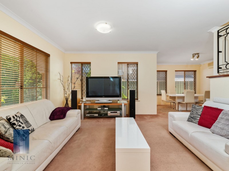 23 Davidia Lake Drive, Canning Vale WA 6155