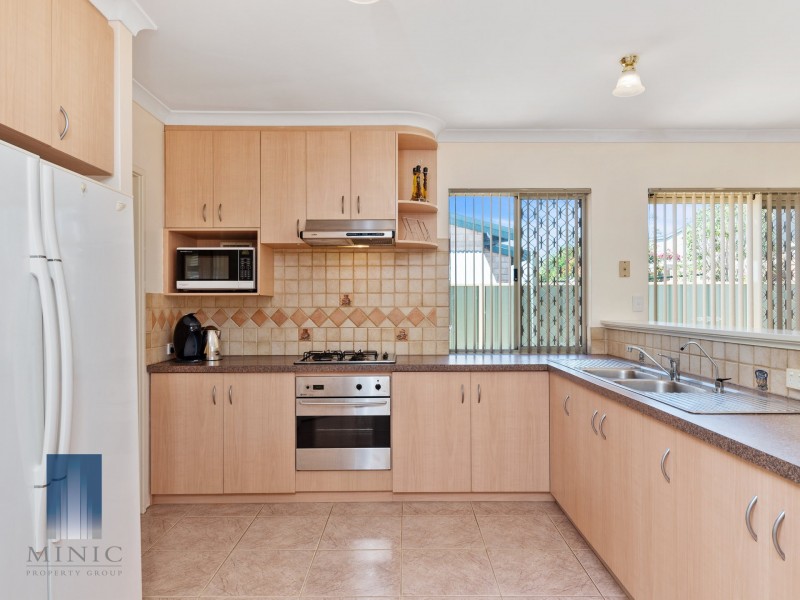 23 Davidia Lake Drive, Canning Vale WA 6155