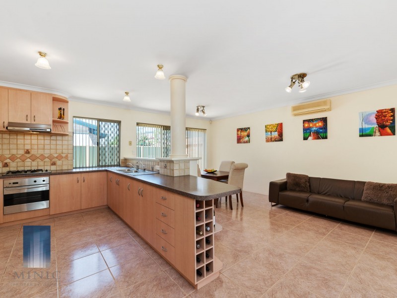 23 Davidia Lake Drive, Canning Vale WA 6155