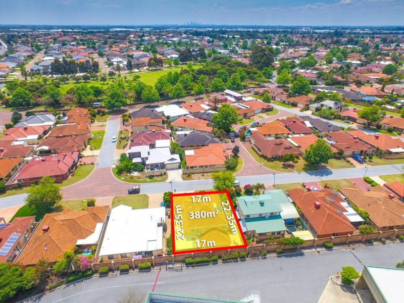 23 Davidia Lake Drive, Canning Vale WA 6155