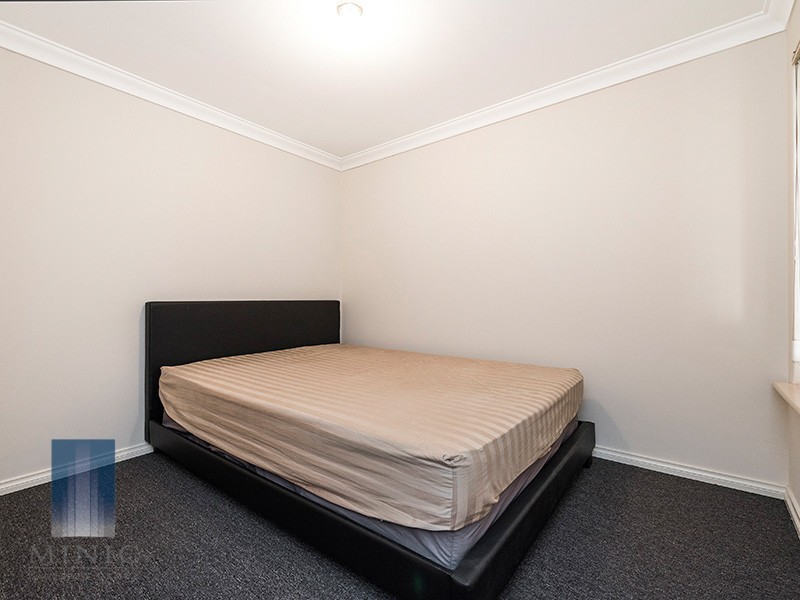 2/28-30 Stockman Way, Cannington WA 6107
