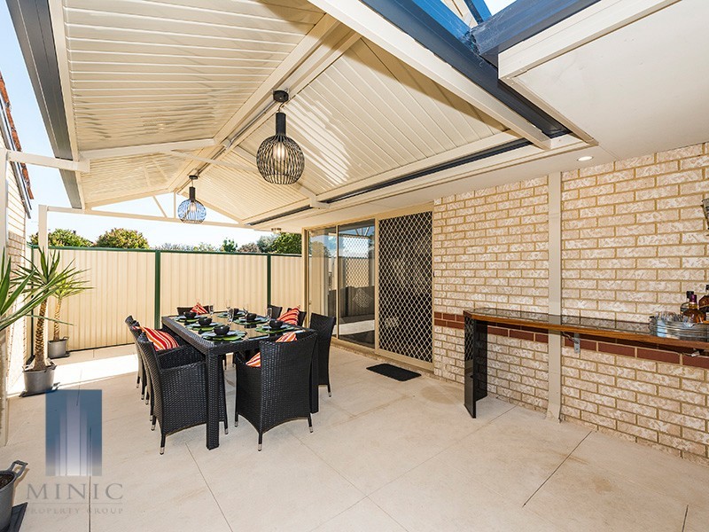 2/28-30 Stockman Way, Cannington WA 6107