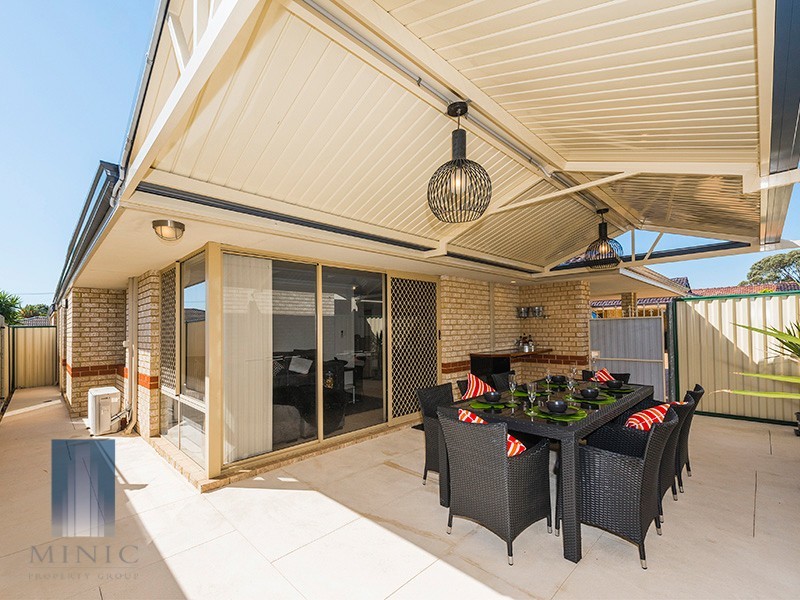 2/28-30 Stockman Way, Cannington WA 6107