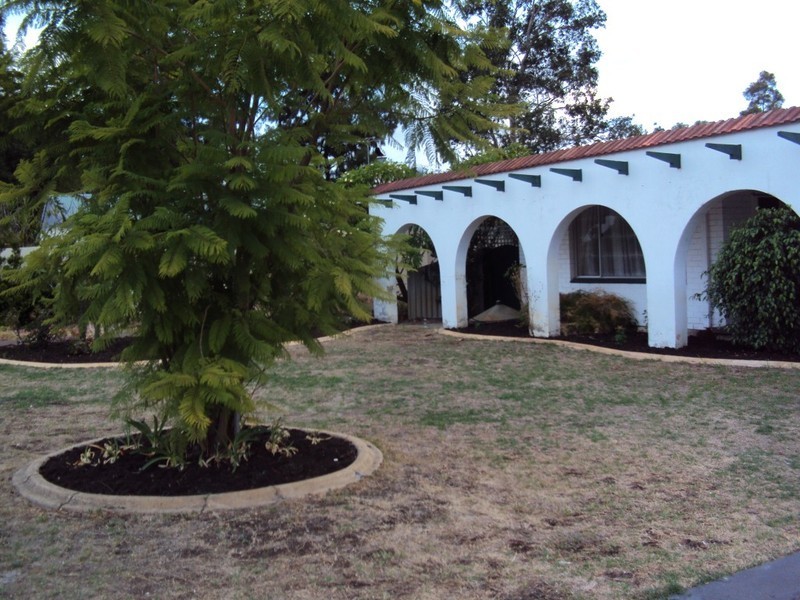 23 Parklands Square, Riverton WA 6148