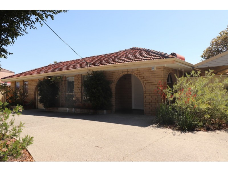 31 Vahland Avenue, Riverton WA 6148