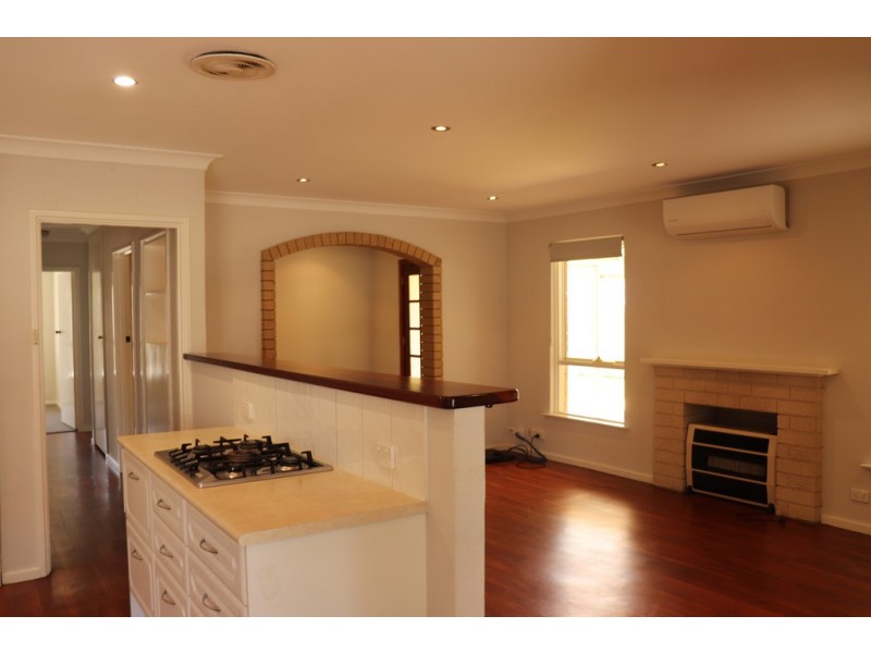 31 Vahland Avenue, Riverton WA 6148