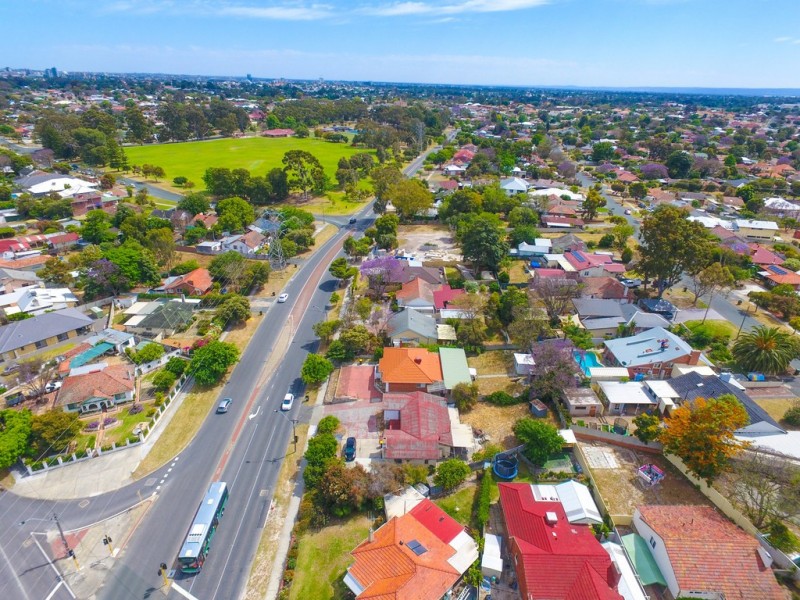 128 Hill View Terrace, St James WA 6102