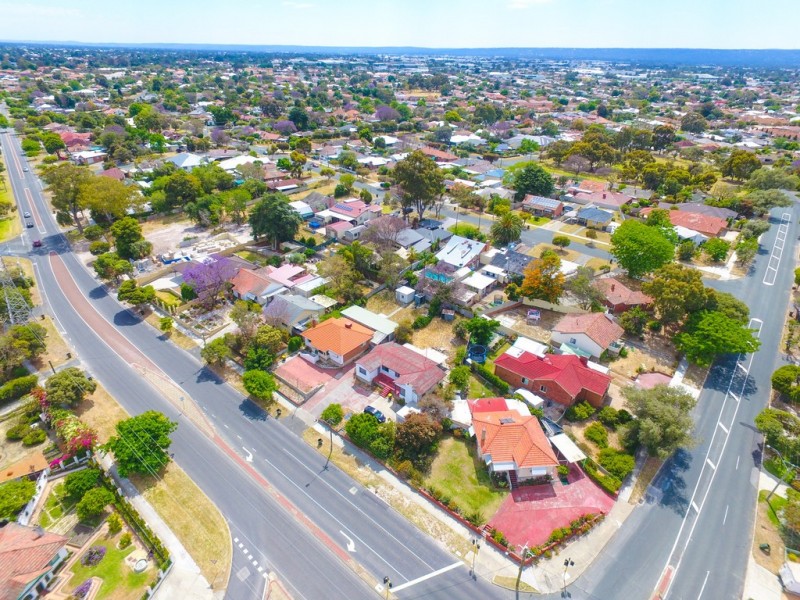 128 Hill View Terrace, St James WA 6102