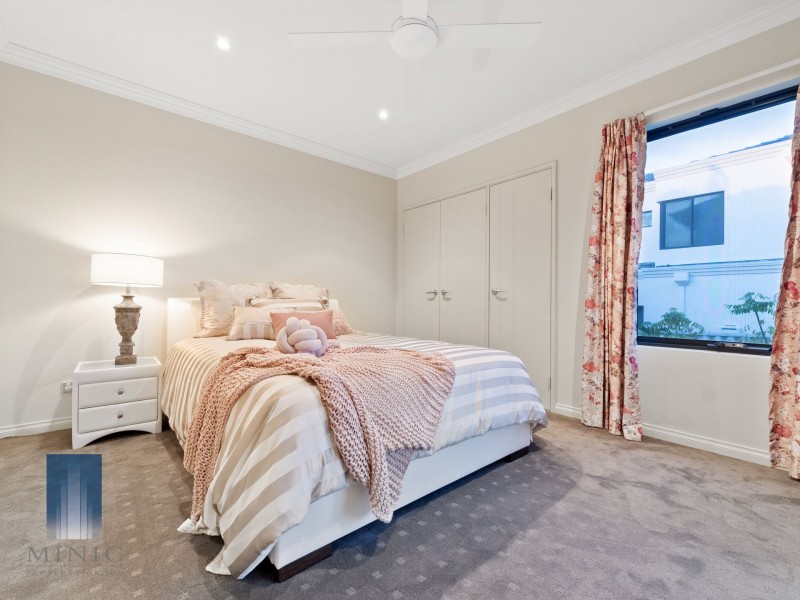 23 Riley Road, Kardinya WA 6163