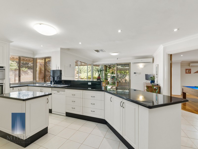 6 Westall Terrace, Leeming WA 6149