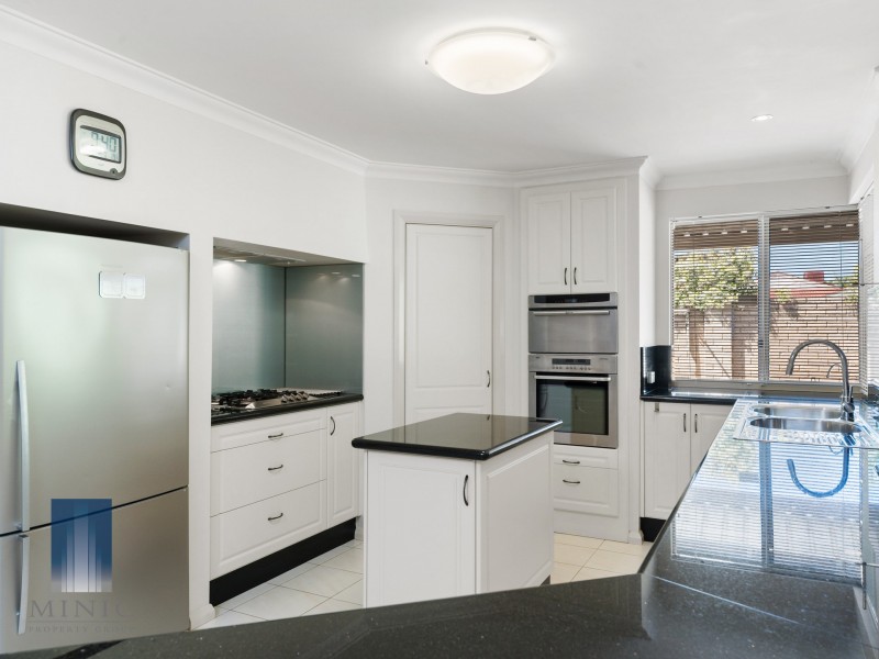 6 Westall Terrace, Leeming WA 6149