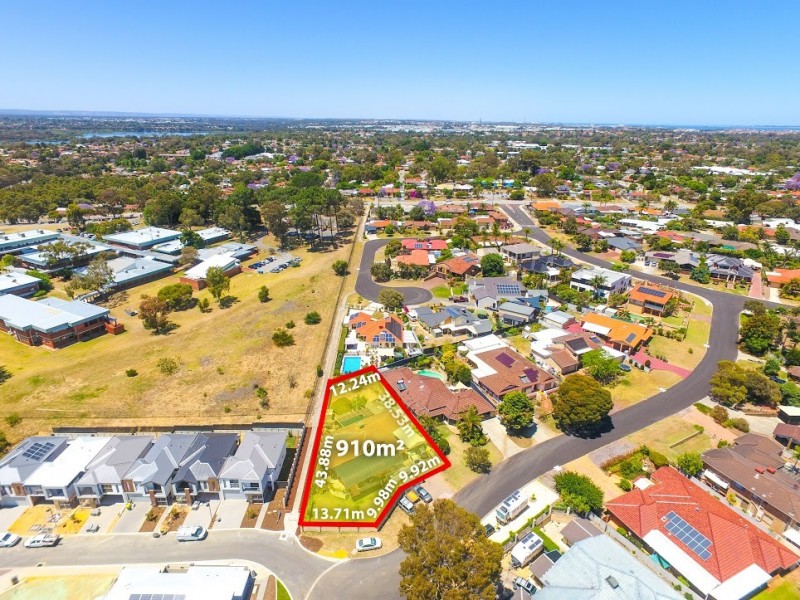 25 Buckingham Crescent, Kardinya WA 6163