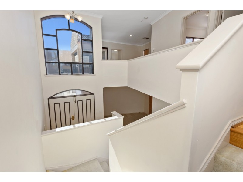 1/162 Melville Parade, Como WA 6152