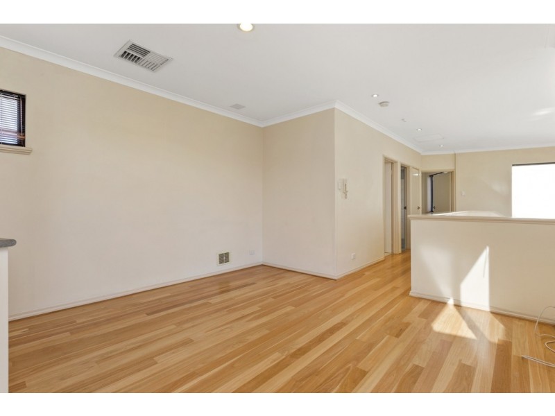 1/162 Melville Parade, Como WA 6152