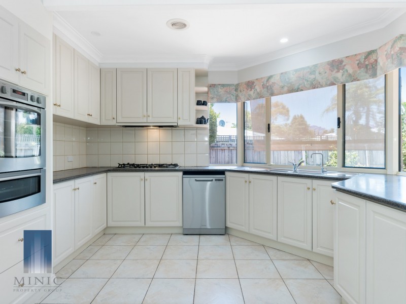 27 Eucalyptus Boulevard, Canning Vale WA 6155