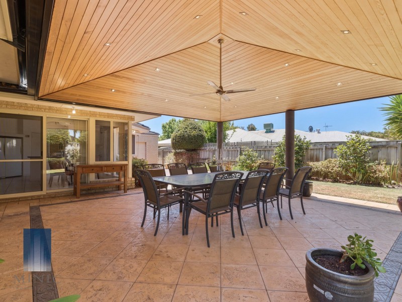 27 Eucalyptus Boulevard, Canning Vale WA 6155