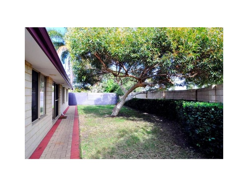 1A Karoonda Road, Booragoon WA 6154