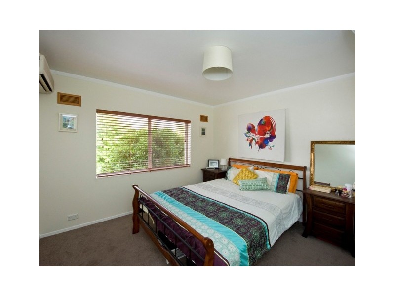 12-1055 Albany HWY, St James WA 6102