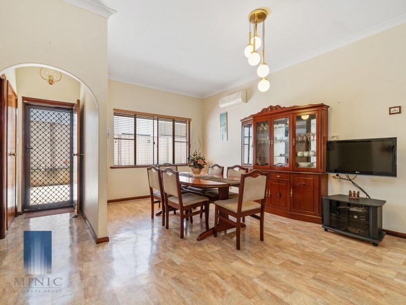 16 Hamilton Road, Hamilton Hill WA 6163