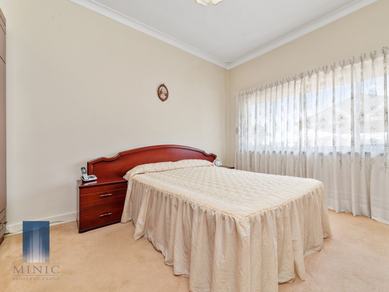 16 Hamilton Road, Hamilton Hill WA 6163