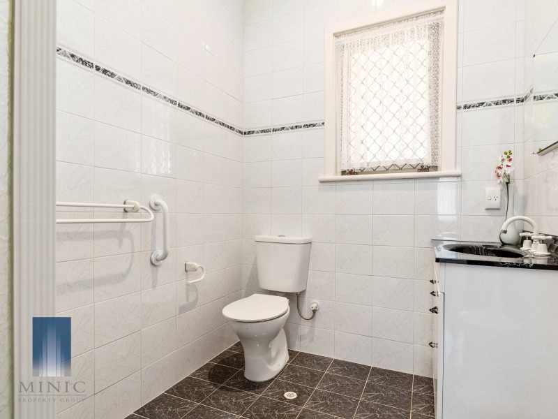 16 Hamilton Road, Hamilton Hill WA 6163