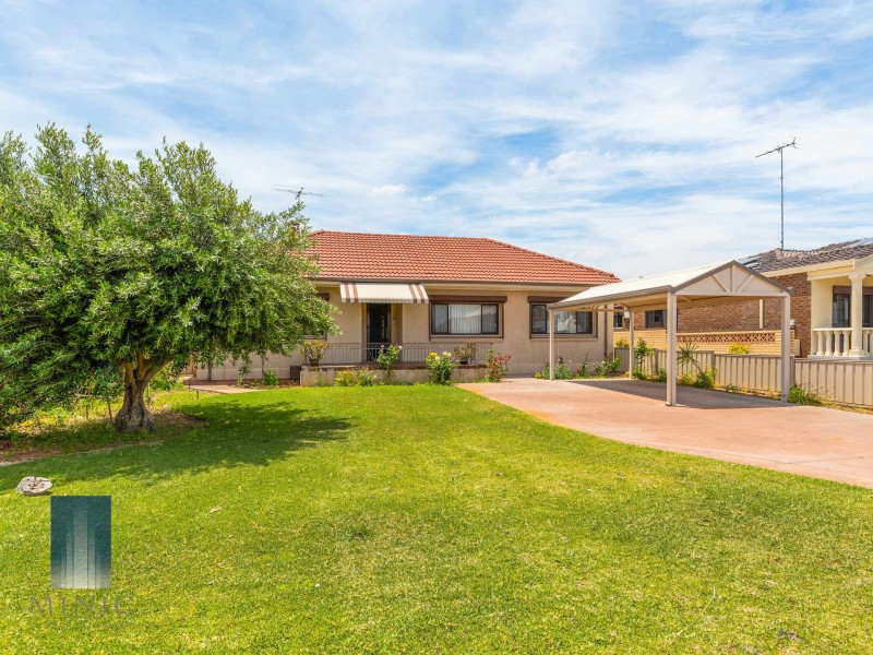 16 Hamilton Road, Hamilton Hill WA 6163