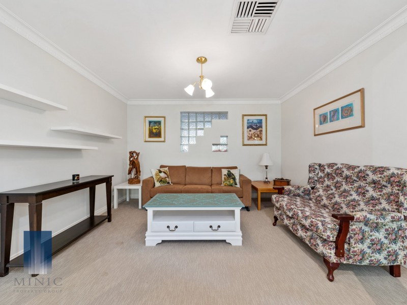 19 Canning River Gardens, Wilson WA 6107
