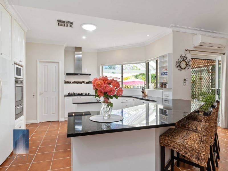 19 Canning River Gardens, Wilson WA 6107