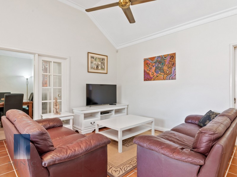 19 Canning River Gardens, Wilson WA 6107