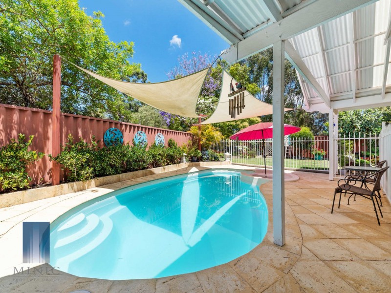 19 Canning River Gardens, Wilson WA 6107