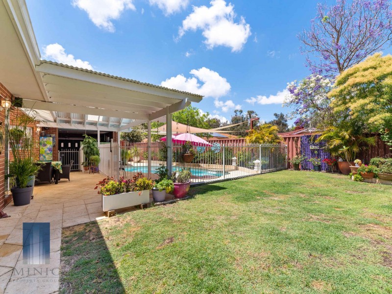 19 Canning River Gardens, Wilson WA 6107
