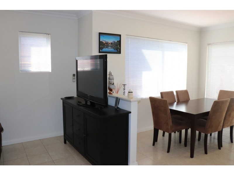 74D BEATTY AVENUE, East Victoria Park WA 6101