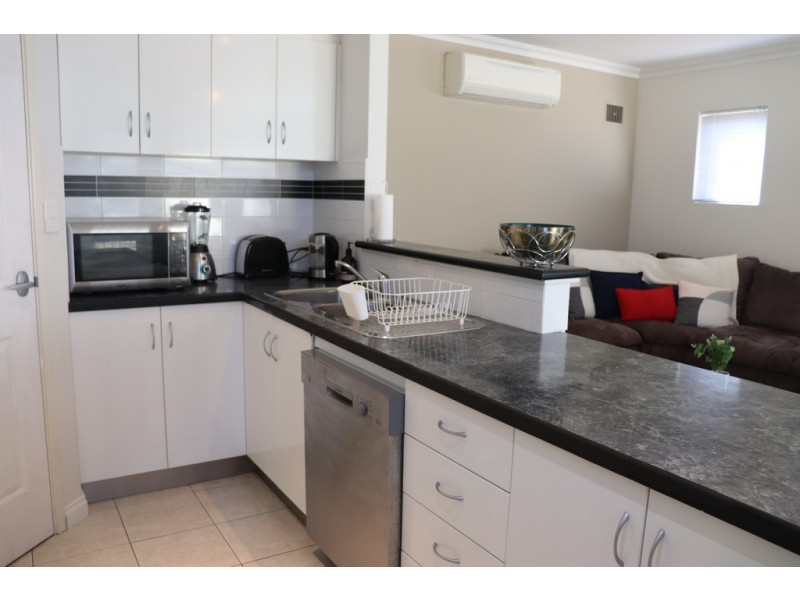 74D BEATTY AVENUE, East Victoria Park WA 6101