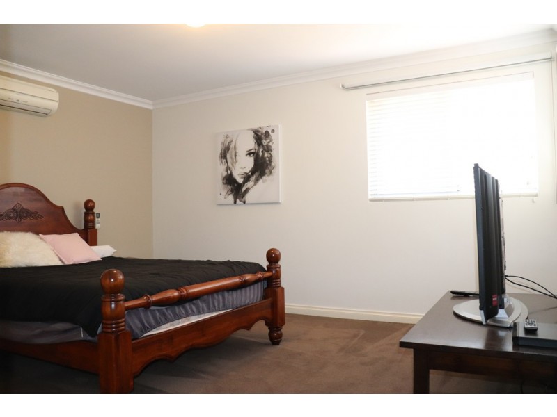 74D BEATTY AVENUE, East Victoria Park WA 6101