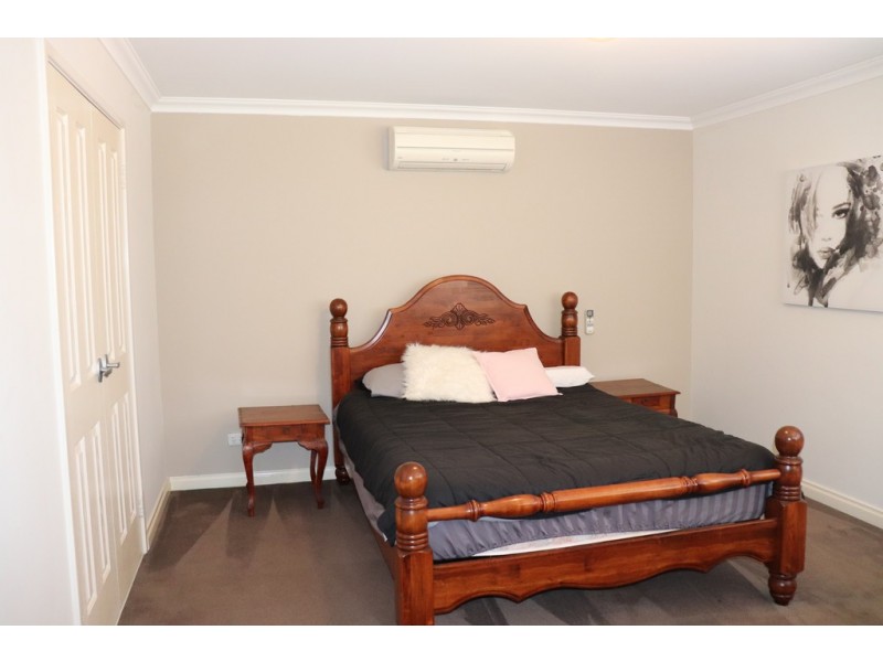 74D BEATTY AVENUE, East Victoria Park WA 6101