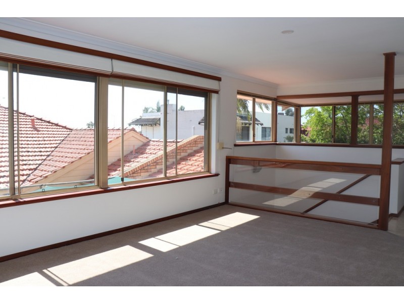 3/206 Melville Parade, Como WA 6152