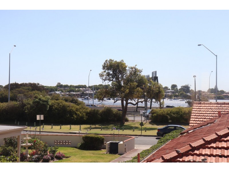 3/206 Melville Parade, Como WA 6152