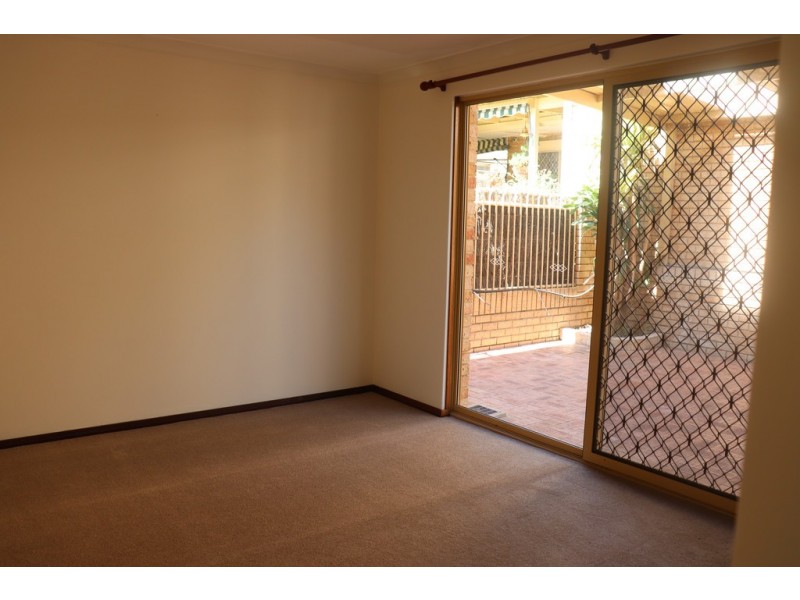 3/206 Melville Parade, Como WA 6152