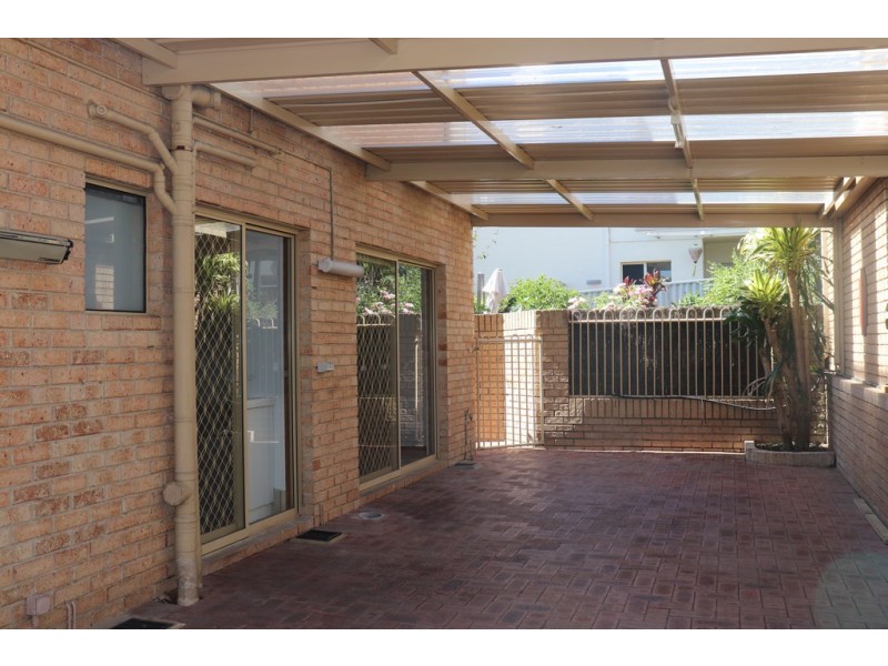 3/206 Melville Parade, Como WA 6152