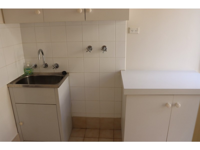 3/206 Melville Parade, Como WA 6152