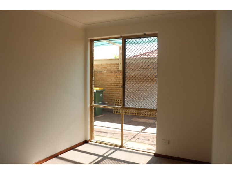 3/206 Melville Parade, Como WA 6152