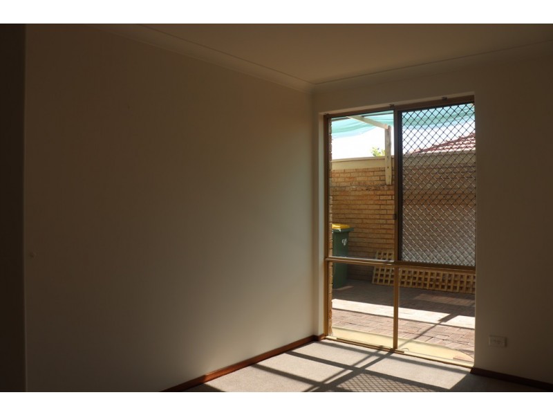 3/206 Melville Parade, Como WA 6152