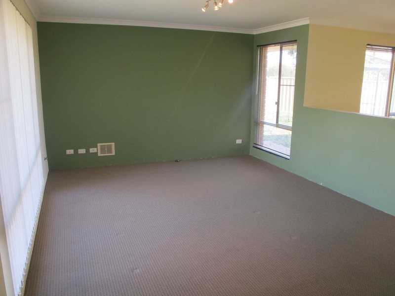 9/39 Woodmore Road, Langford WA 6147