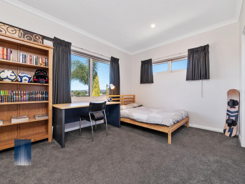 71 Bindoon Loop, Huntingdale WA 6110